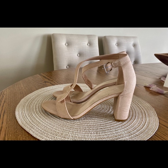 Blush pink suede-like sandal - perfect neutral for special event! - Picture 2 of 2
